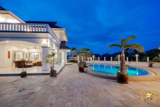 Heights 2 luxury pool villa for sale Hua Hin Khao Tao