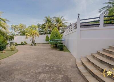 Heights 2 luxury pool villa for sale Hua Hin Khao Tao