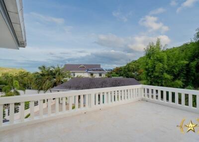 Heights 2 luxury pool villa for sale Hua Hin Khao Tao