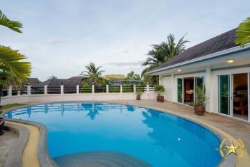 Heights 2 luxury pool villa for sale Hua Hin Khao Tao