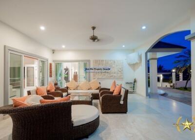 Heights 2 luxury pool villa for sale Hua Hin Khao Tao