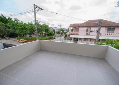 Spacious balcony with street view