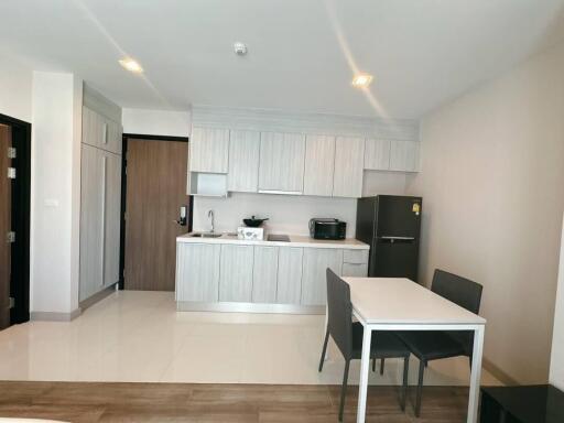 Condo for Rent at The Prio