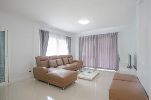 House for Rent in Nong Chom, San Sai.