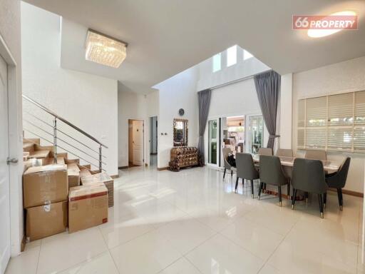 4 Bedroom House for Sale in San Saran Mod-Chic