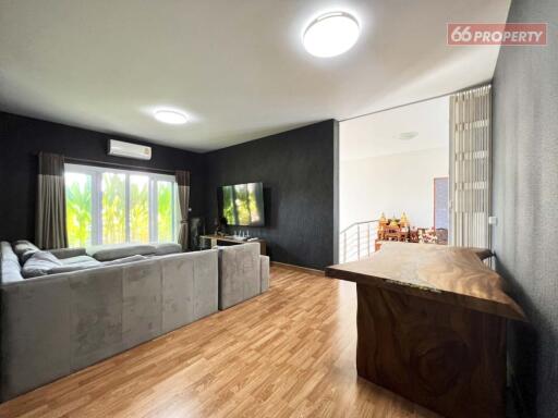 4 Bedroom House for Sale in San Saran Mod-Chic