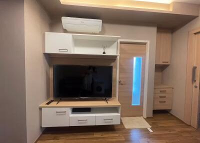 Condo for Rent at The Treasure