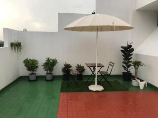 Townhouse for Rent, Sale in Pattanakarn Soi 52