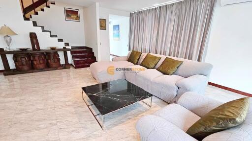 4 Bedroom Condo in Chom Talay Resort Jomtien