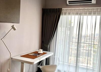 1 Bedroom Condo for Rent at IDEO Chula-Sam Yan