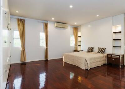 House for Rent, Sale in San Phak Wan, Hang Dong