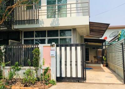 Townhouse for Rent San Phak Wan, Hang Dong