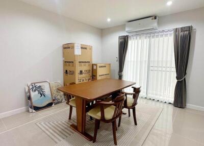 House for Rent in , Saraphi