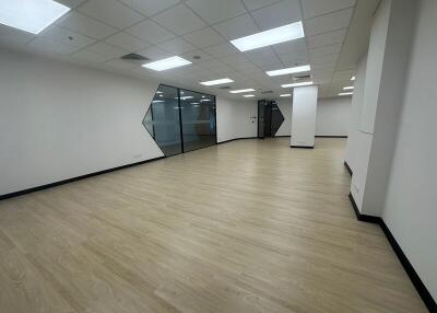 For Rent Bangkok Office Vibhavadi Rangsit BTS Ha Yaek Lat Phrao MRT Phahon Yothin Chatuchak