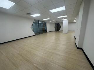 For Rent Bangkok Office Vibhavadi Rangsit BTS Ha Yaek Lat Phrao MRT Phahon Yothin Chatuchak