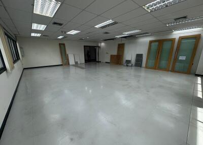 For Rent Bangkok Office Sukhumvit BTS On Nut Phra Khanong