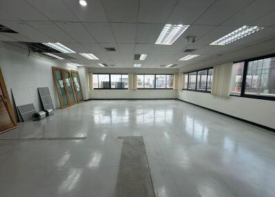 For Rent Bangkok Office Sukhumvit BTS On Nut Phra Khanong