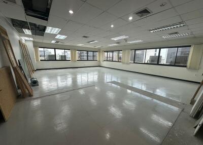 For Rent Bangkok Office Sukhumvit BTS On Nut Phra Khanong