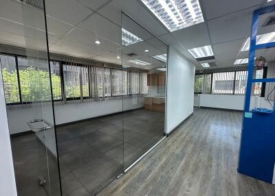 For Rent Bangkok Office Sukhumvit BTS On Nut Phra Khanong