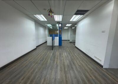 For Rent Bangkok Office Sukhumvit BTS On Nut Phra Khanong