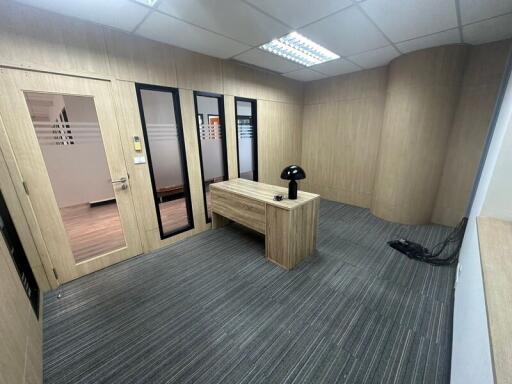 For Rent Bangkok Office Sukhumvit BTS On Nut Phra Khanong