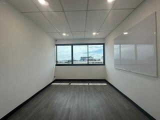 For Rent Bangkok Office Sukhumvit BTS On Nut Phra Khanong