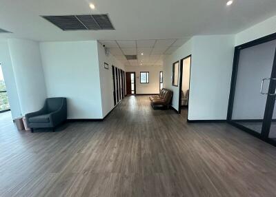 For Rent Bangkok Office Sukhumvit BTS On Nut Phra Khanong