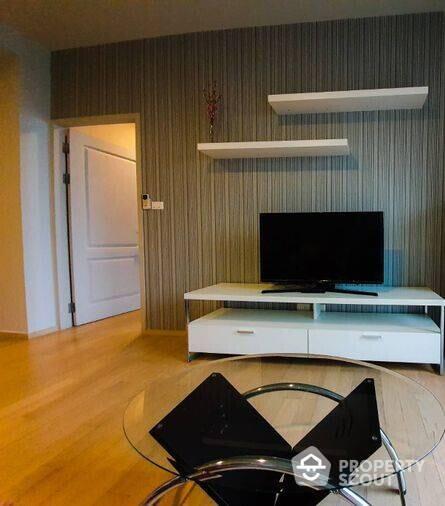 1-BR Condo at Noble Refine Prompong near BTS Phrom Phong (ID 457734)