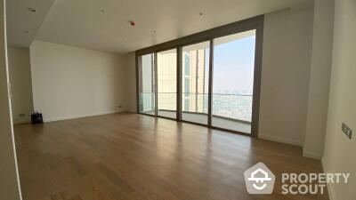 3-BR Condo at Magnolias Waterfront Residences near BTS Saphan Taksin (ID 438150)