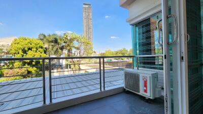 Balcony with a view of a high-rise building