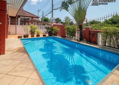 Good Location 3 Bedroom Pool Villa In East Pattaya For Sale