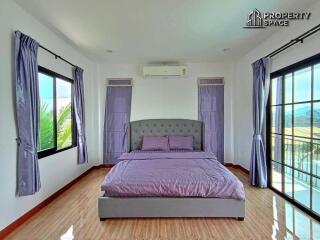 5 Bedroom Pool Villa In Near Phoenix Gold Golf & Country Club Pattaya For Rent