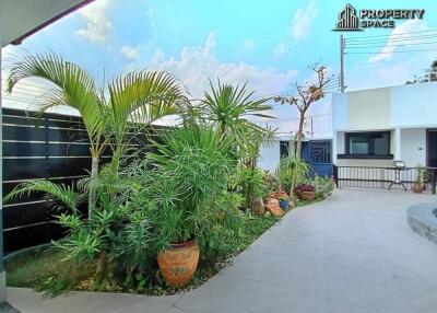 5 Bedroom Pool Villa In Near Phoenix Gold Golf & Country Club Pattaya For Rent