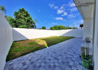 3 Bedrooms Modern Pool Villa In Huay Yai Pattaya For Sale