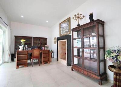 House for Sale, Rent in Pa Daet, Mueang Chiang Mai.