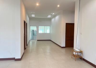 House for Rent in Yang Noeng, Saraphi.