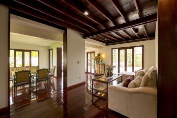 Pool Villa in Saraphi, Teak Traditional Thai Style