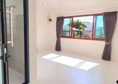House  for rent  near Tha Phrae gate in city