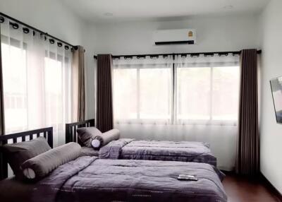 House for Rent in Nong Pa Khrang, Mueang Chiang Mai.