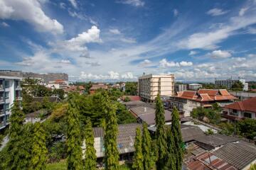 Beautiful 1 bedroom condo : One Plus Suan Dok