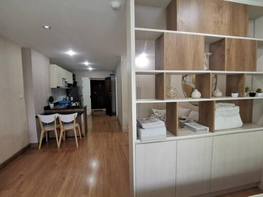 Condo for Rent at Rawee Waree Condo