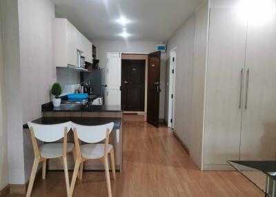 Condo for Rent at Rawee Waree Condo