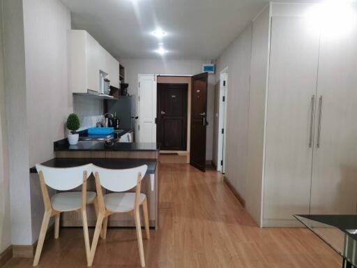 Condo for Rent at Rawee Waree Condo