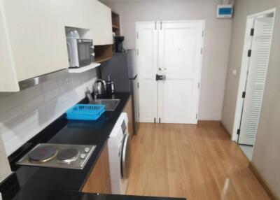 Condo for Rent at Rawee Waree Condo