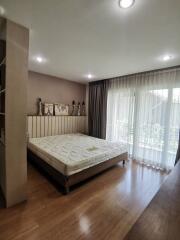 Condo for Rent at Rawee Waree Condo