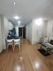 Condo for Rent at Rawee Waree Condo