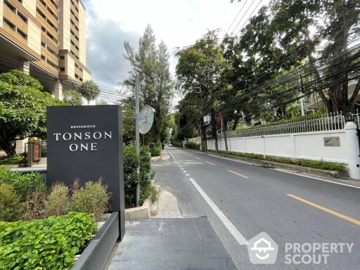 1-BR Condo at Tonson One Residence near BTS Chit Lom