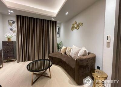 1-BR Condo at Tonson One Residence near BTS Chit Lom