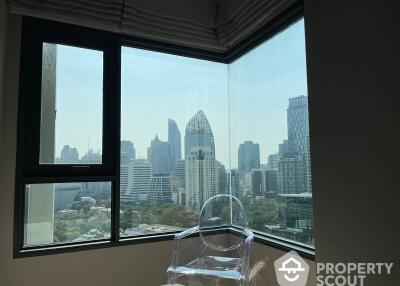 2-BR Condo at Life One Wireless near BTS Phloen Chit