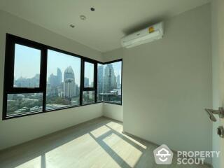 2-BR Condo at Life One Wireless near BTS Phloen Chit